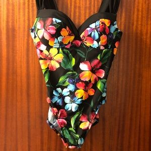 NWOT Miraclesuit Swimsuit  Size 14
